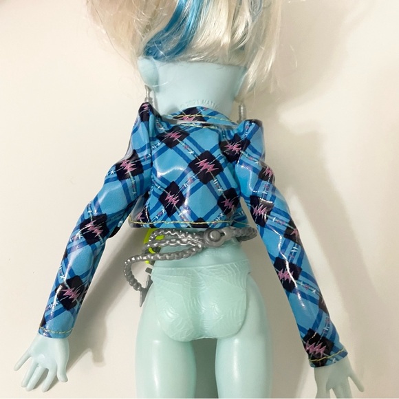 Monster High Frankie Stein Coffee Break Doll - Picture 11 of 15